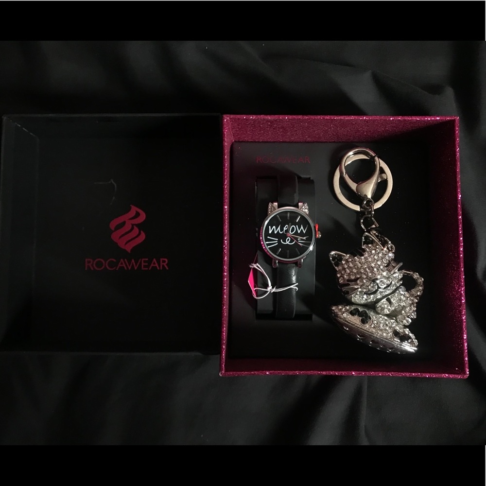 Rocawear Kitty watch and rhinestone keychain set - Picture 3 of 3
